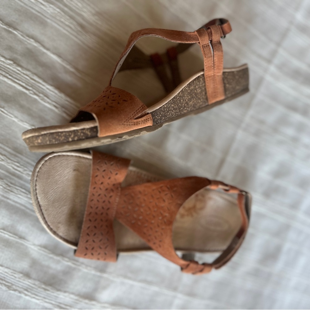 Aetrex Melanie Suede Perforated Sandal | Brown Leather Ankle Strap | Women’s 7.5